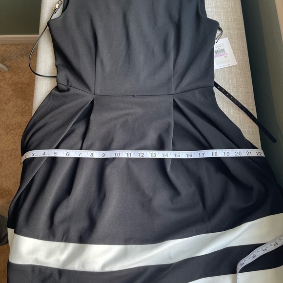 NWT Calvin Klein Black and White Fit and Flare Dress Sz 6 - Picture 10 of 13